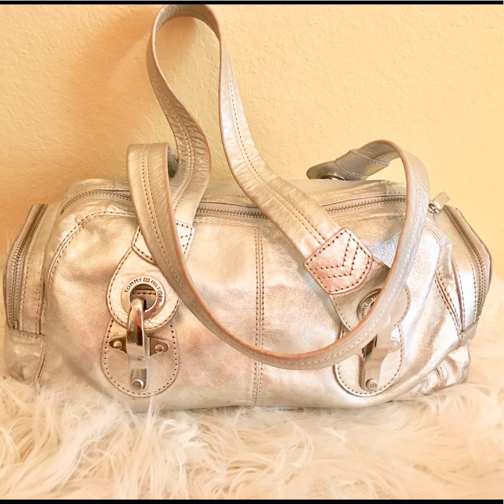 Silver metallic leather Tommy Hilfiger handbag